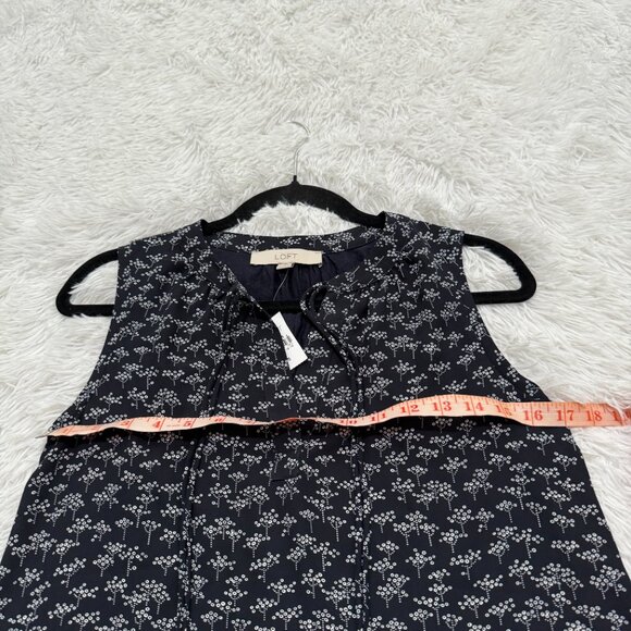 NWT Women Loft Sleeveless Lightweight Blouse in Navy Blue Size Small - Picture 3 of 8